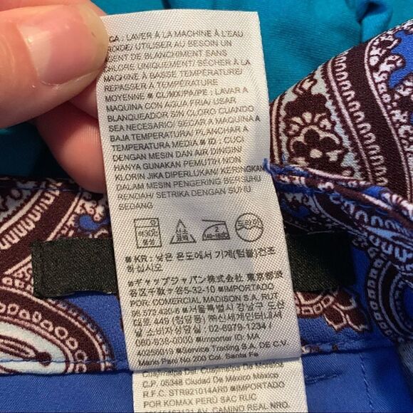 Banana republic Avery paisley cropped pants. Size 2. - Picture 8 of 12